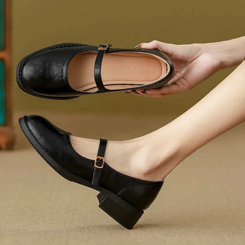 Rocío | Zapatos atemporales con tira