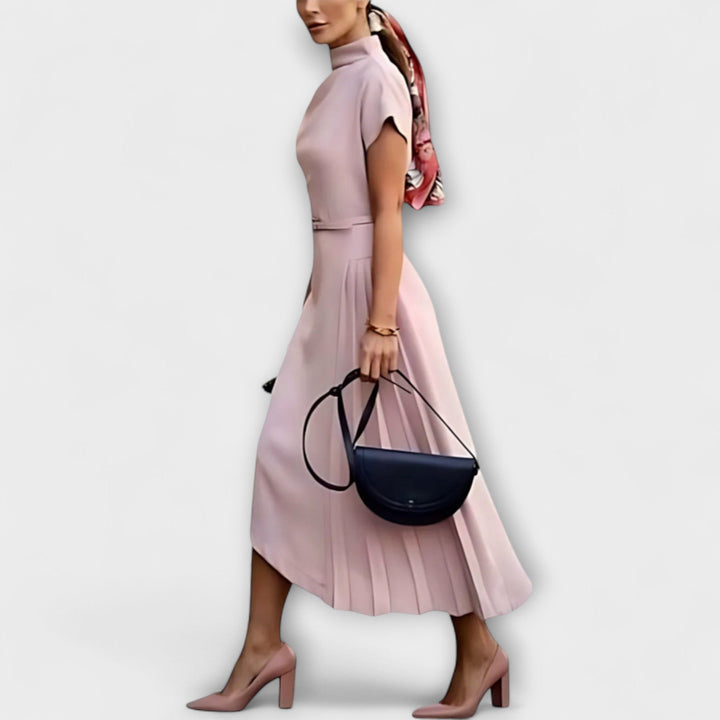 Isabel | Vestido maxi asimétrico con cuello alto