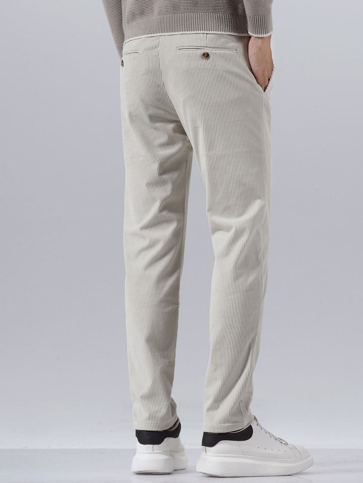 Severiano | Pantalón de pana slim fit