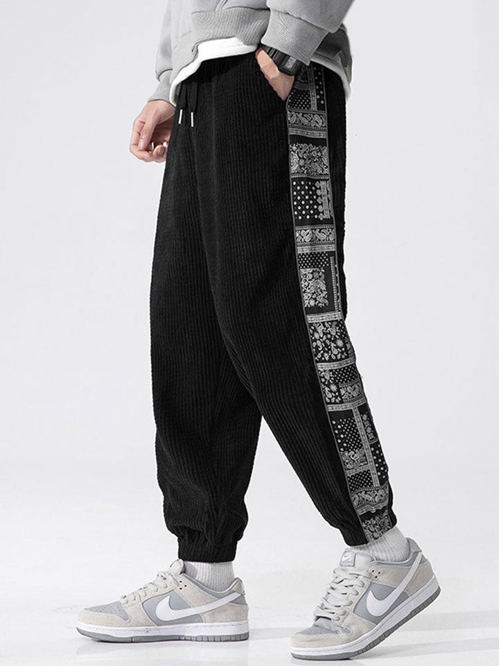 Sixto | Pantalón de pana con estampado paisley