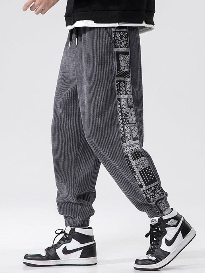 Sixto | Pantalón de pana con estampado paisley