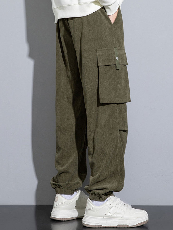 Venancio | Pantalón jogger de pana con bolsillos cargo
