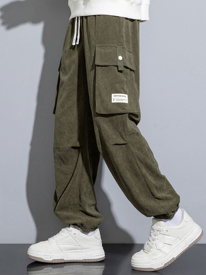 Venancio | Pantalón jogger de pana con bolsillos cargo